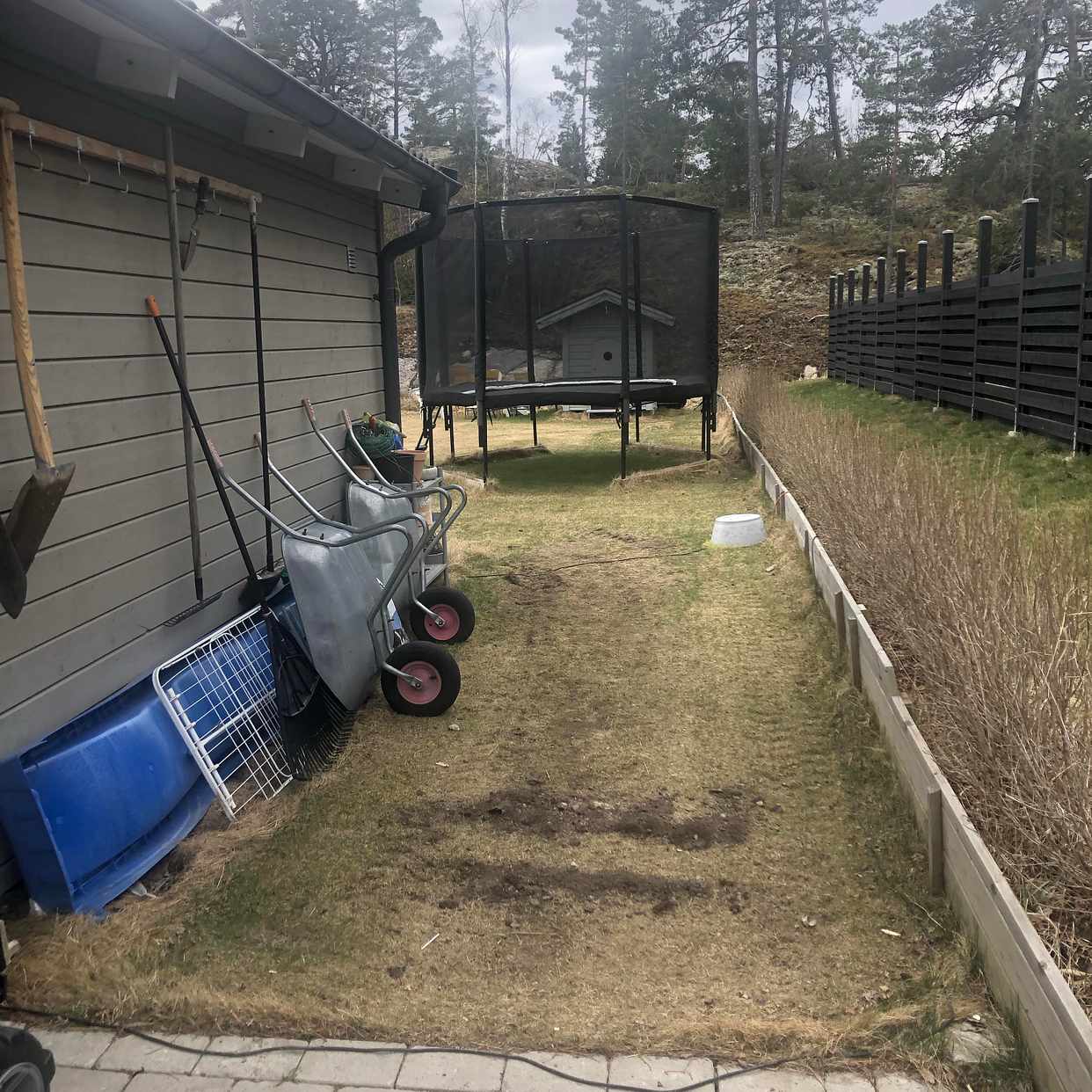 image of Hämta uppgrävd gräsmatta - Åkersberga