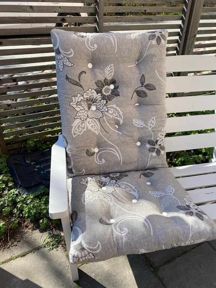 image of Utemöbler med dynor - 