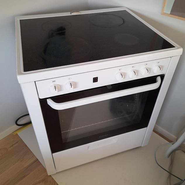 image of Hämta och leverera spis - 