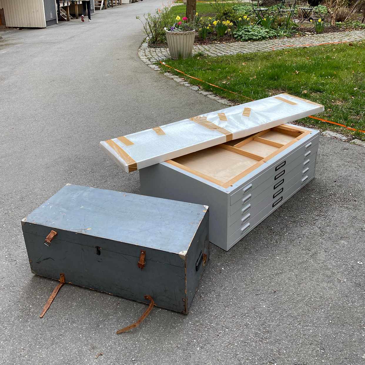 image of Spegel, arkivskåp mm - Stockholm
