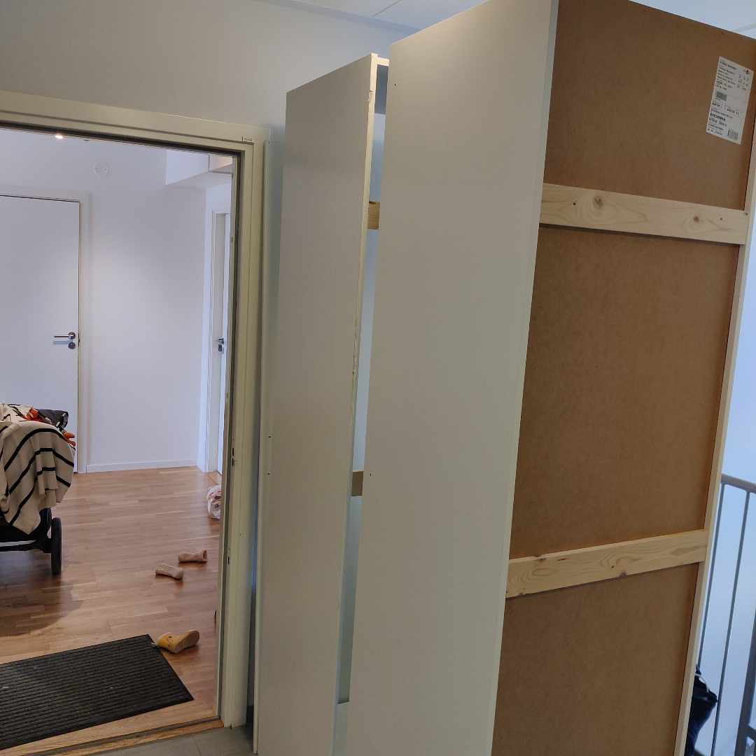image of Garderob till återvinning - Bromma
