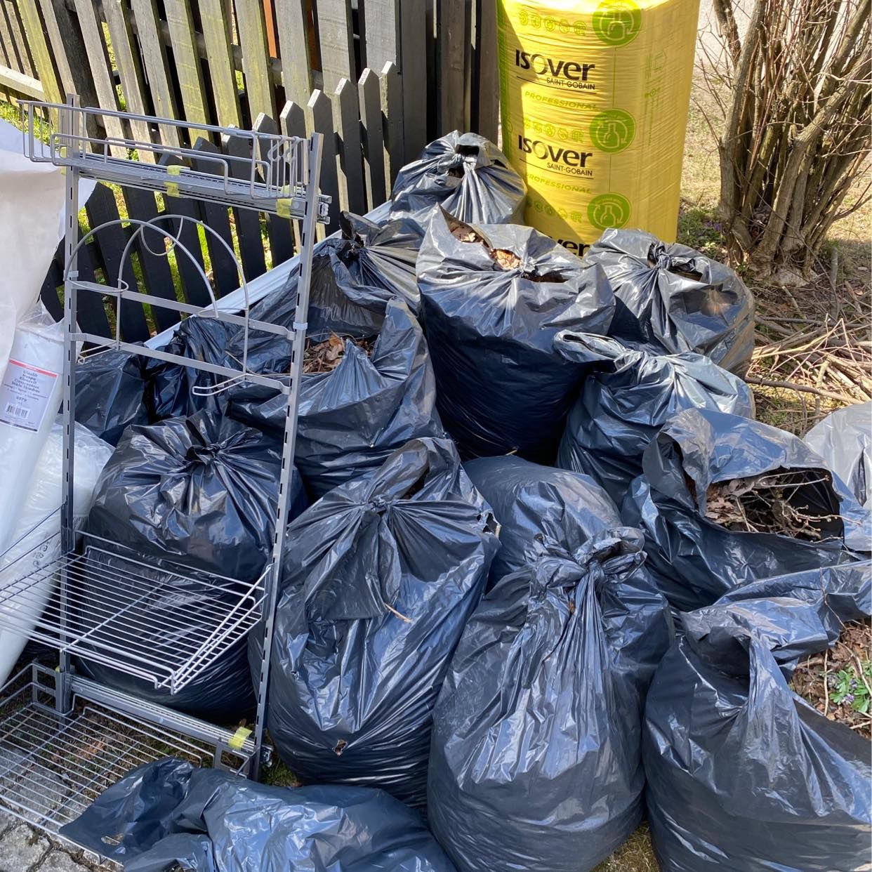 image of Garden waste & mixed junk - Stocksund