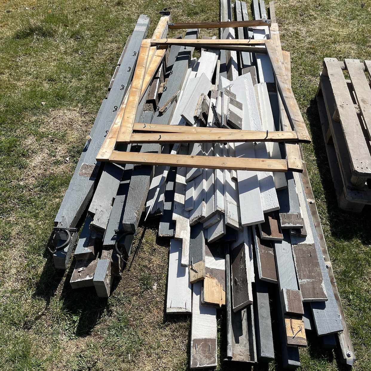 image of Remove wood,metal,plastic - Älvsjö