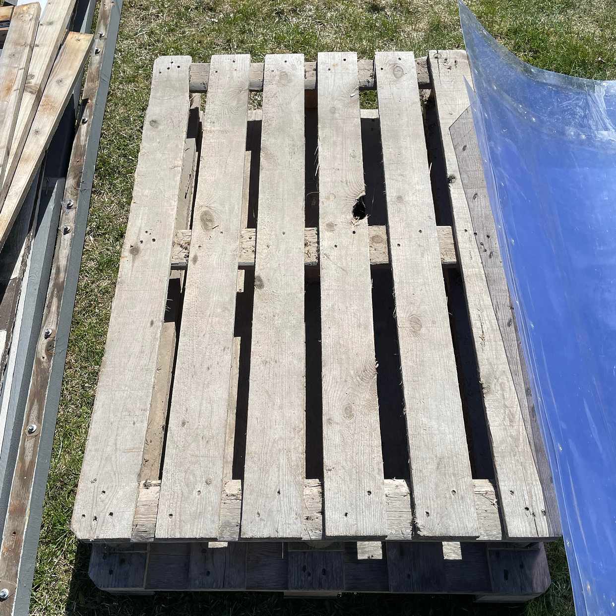image of Remove wood,metal,plastic - Älvsjö