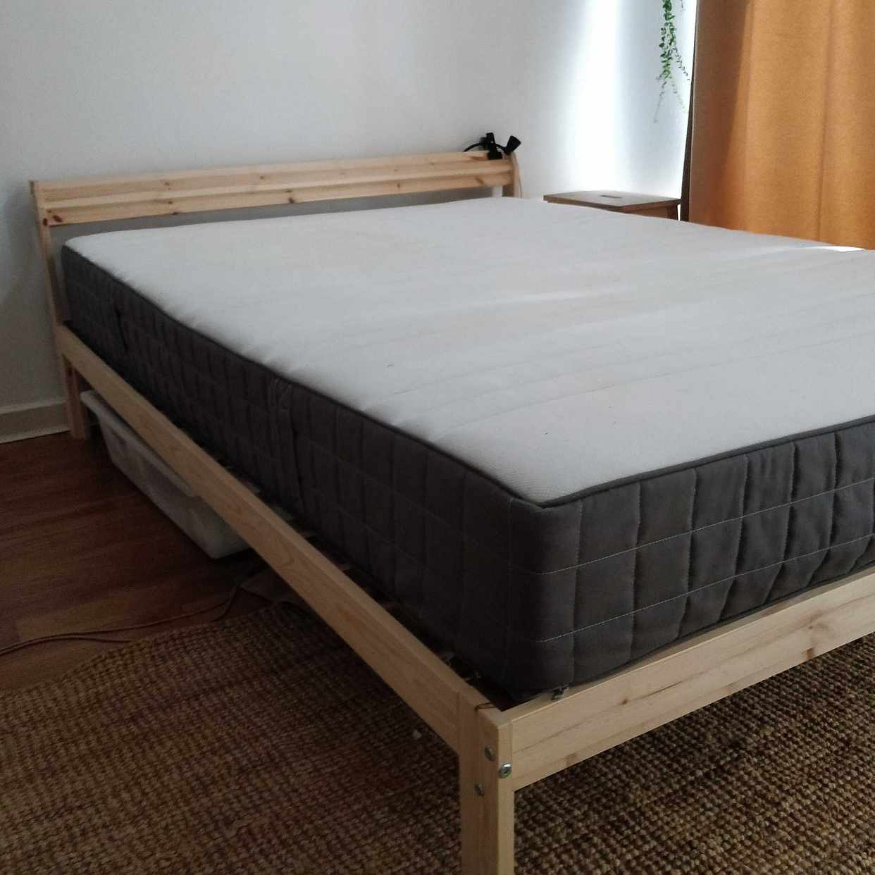 NEIDEN double bed + bed s London Tiptapp