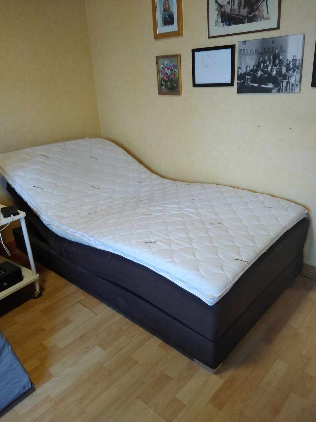 image of Ställbar säng 105 cm - Skogås