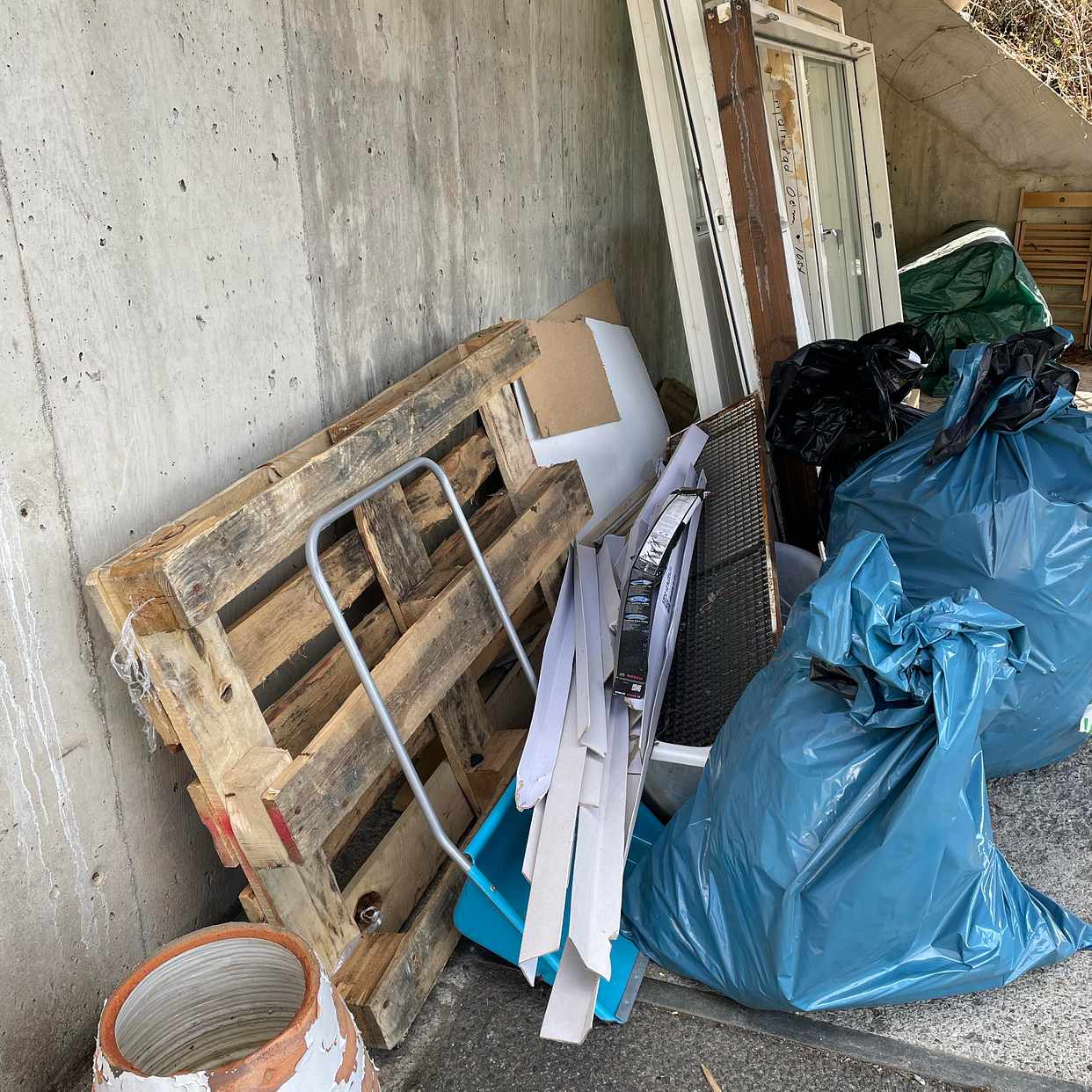 image of Till återvinning - Huddinge