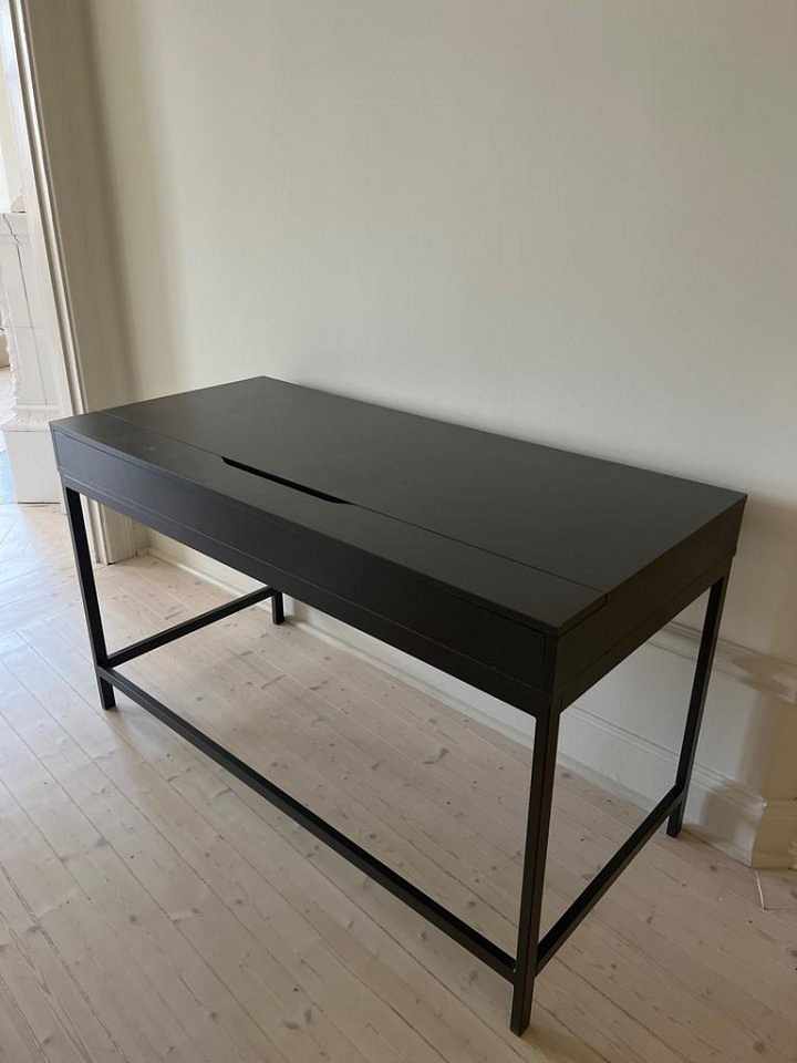 image of Ikea Datorbord säljes - 