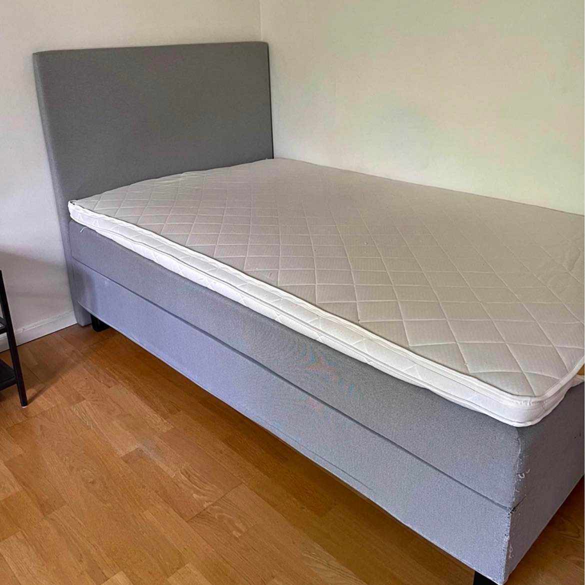 image of Flytta 120 cm säng - 