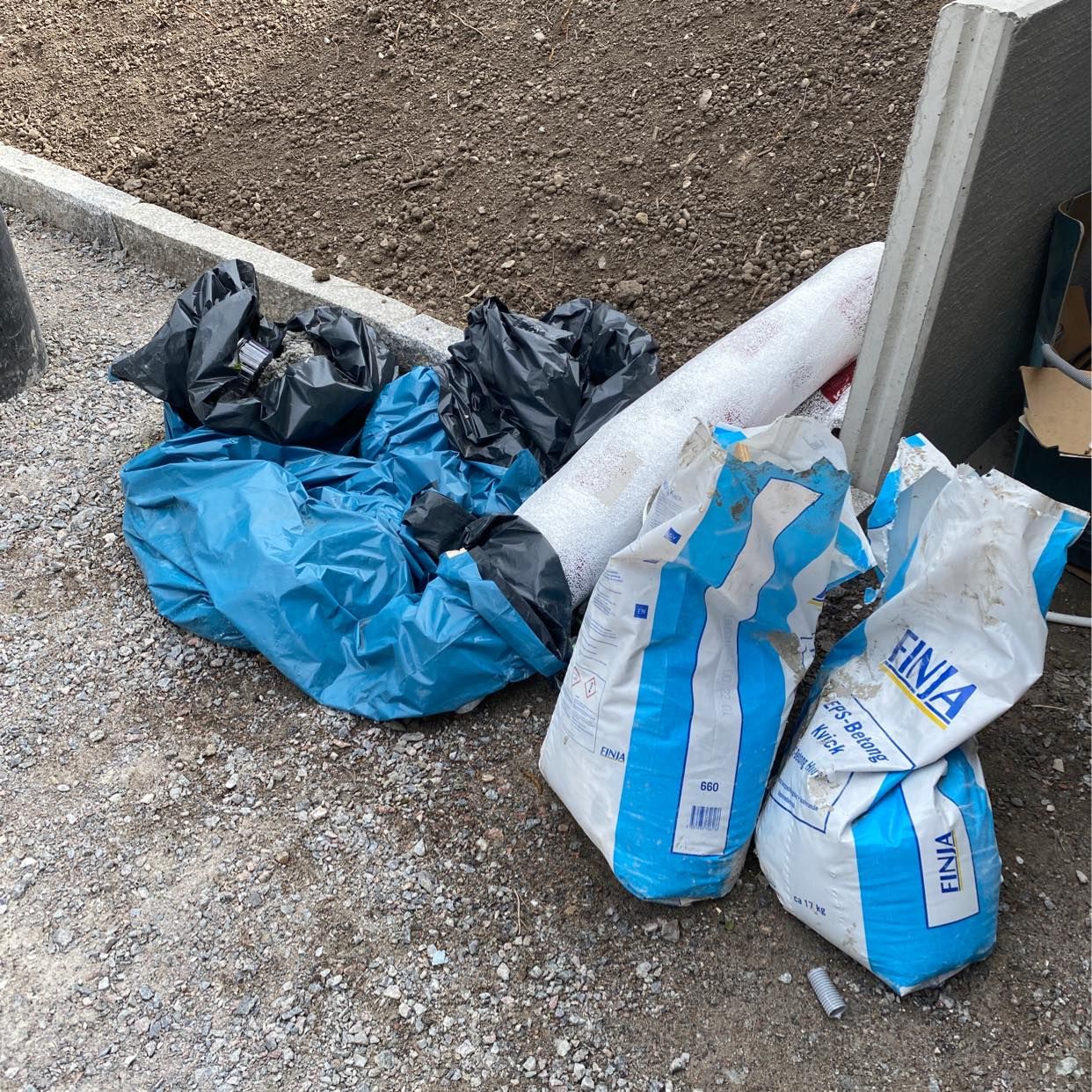 image of Köra o slänga till tippen - Täby