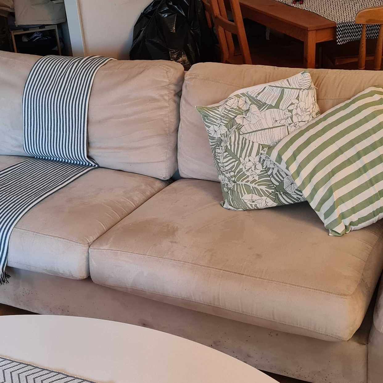 image of Sofa - Hässelby