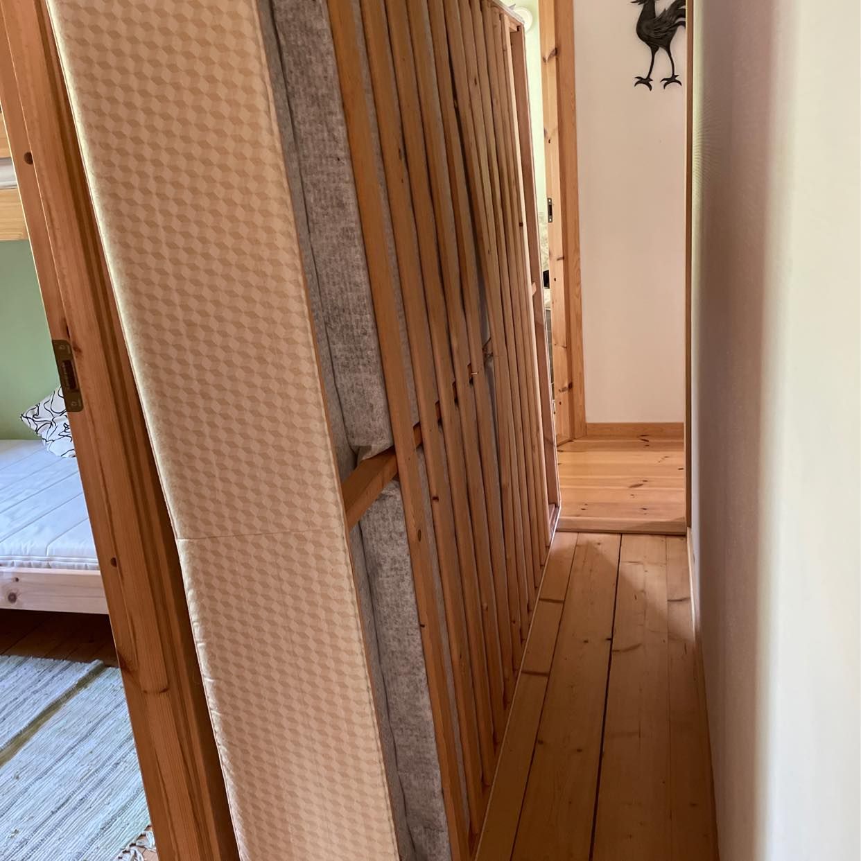 image of Säng160cm +blandat avfall - Norrtälje