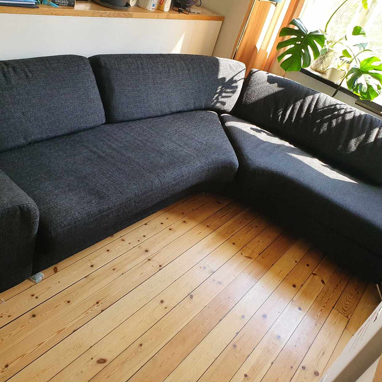 image of Jättefin soffa från EM - Sundbyberg