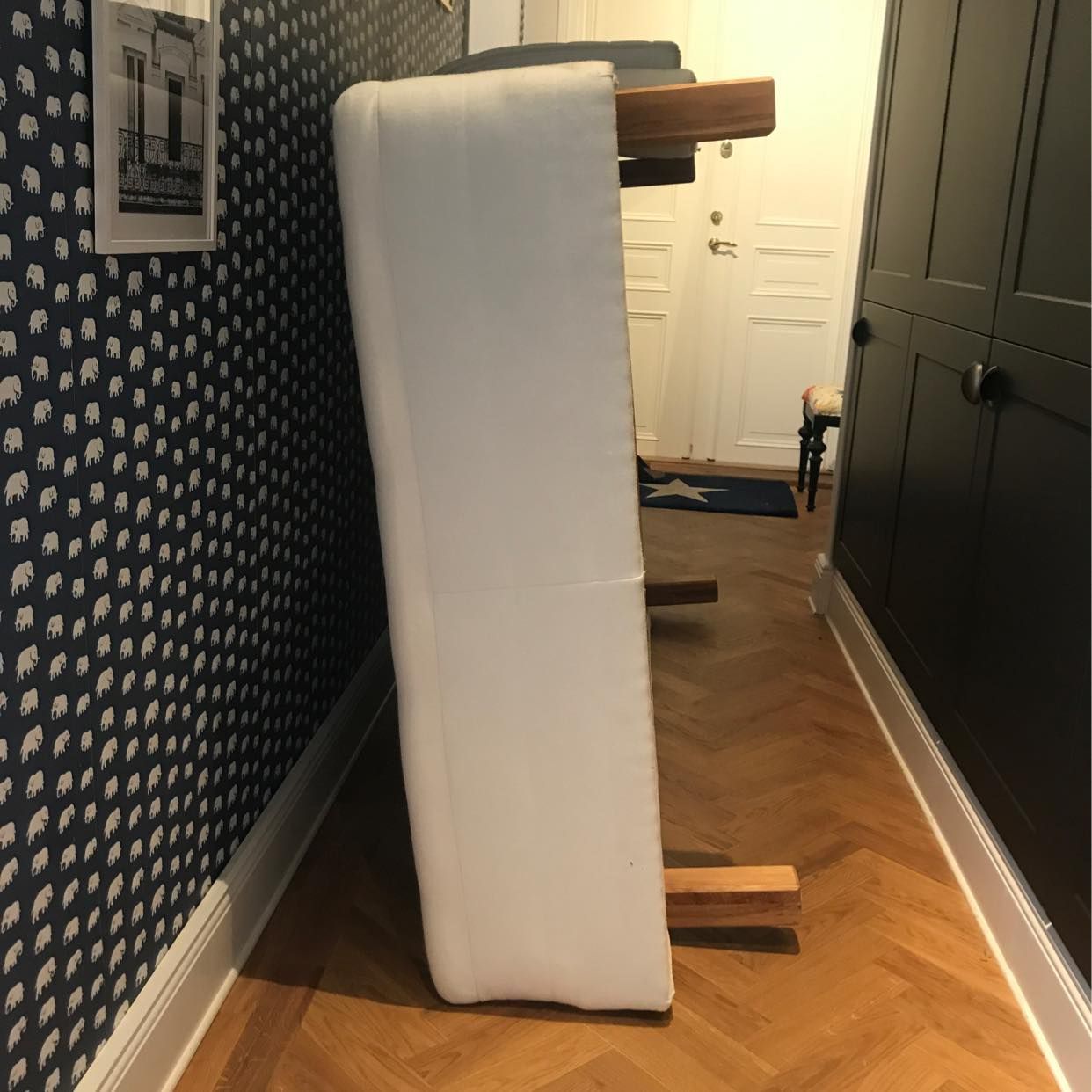 image of Säng 120 cm plus bäddmadr - Stockholms Stad