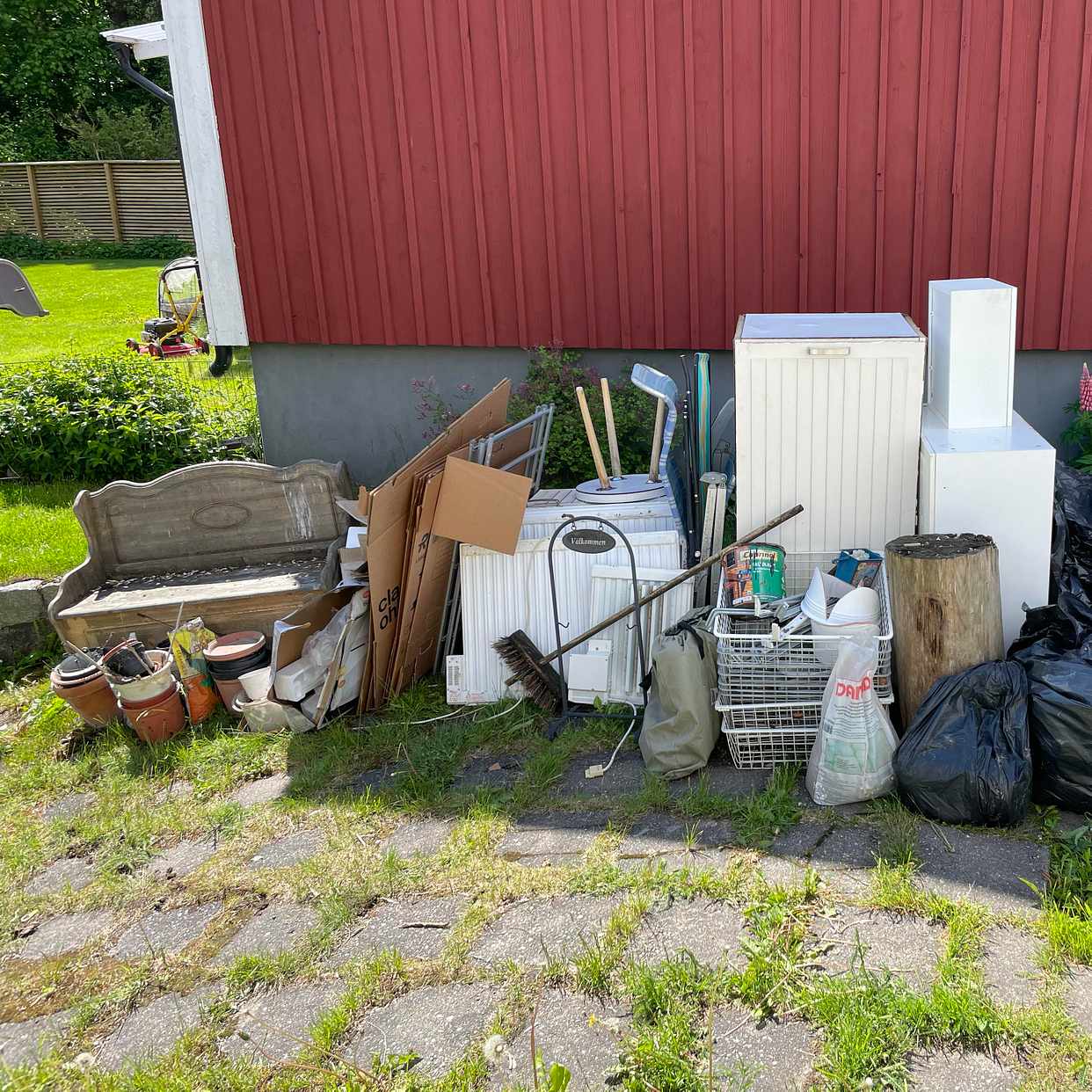 image of Diverse skräp till Tippen - Sköndal