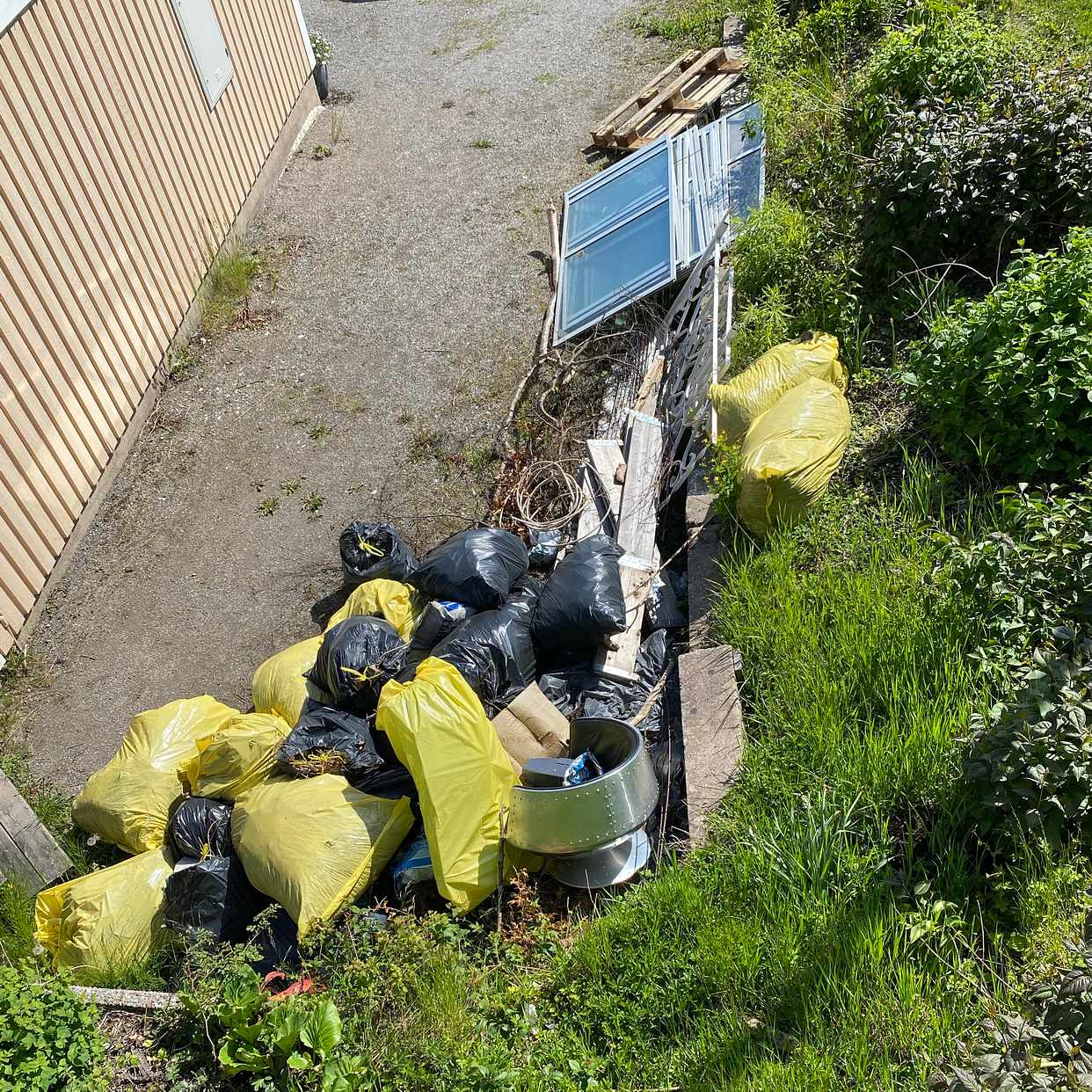 image of Blandat till återvinning - Ekerö