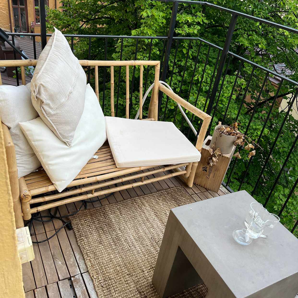image of Move balcony furniture - 