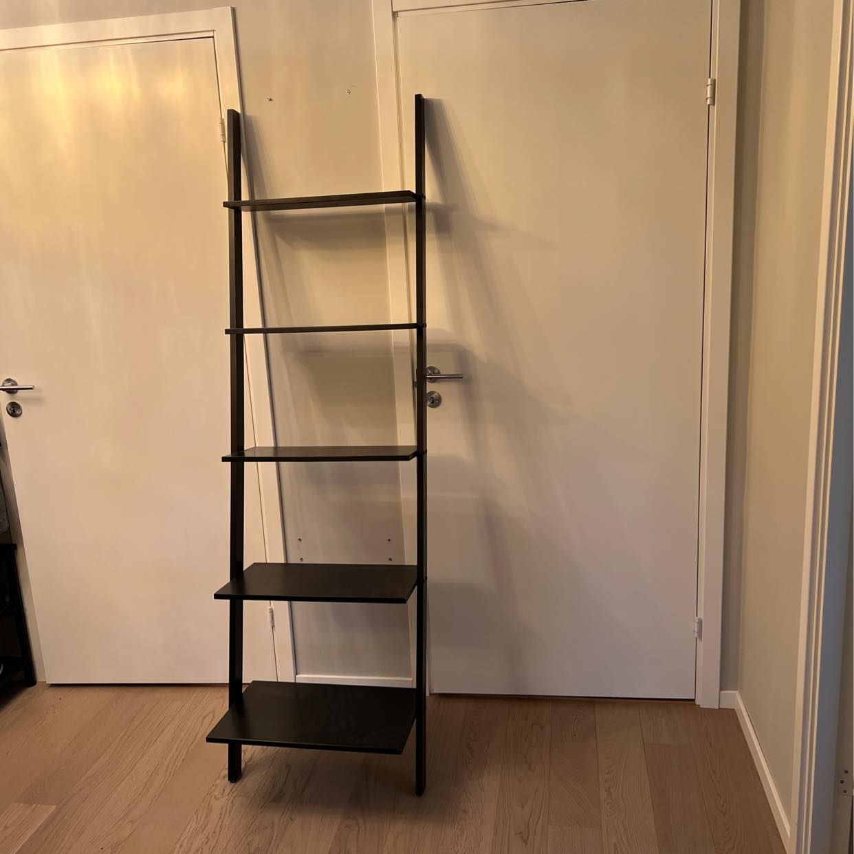 image of Light bookshelf - Nacka
