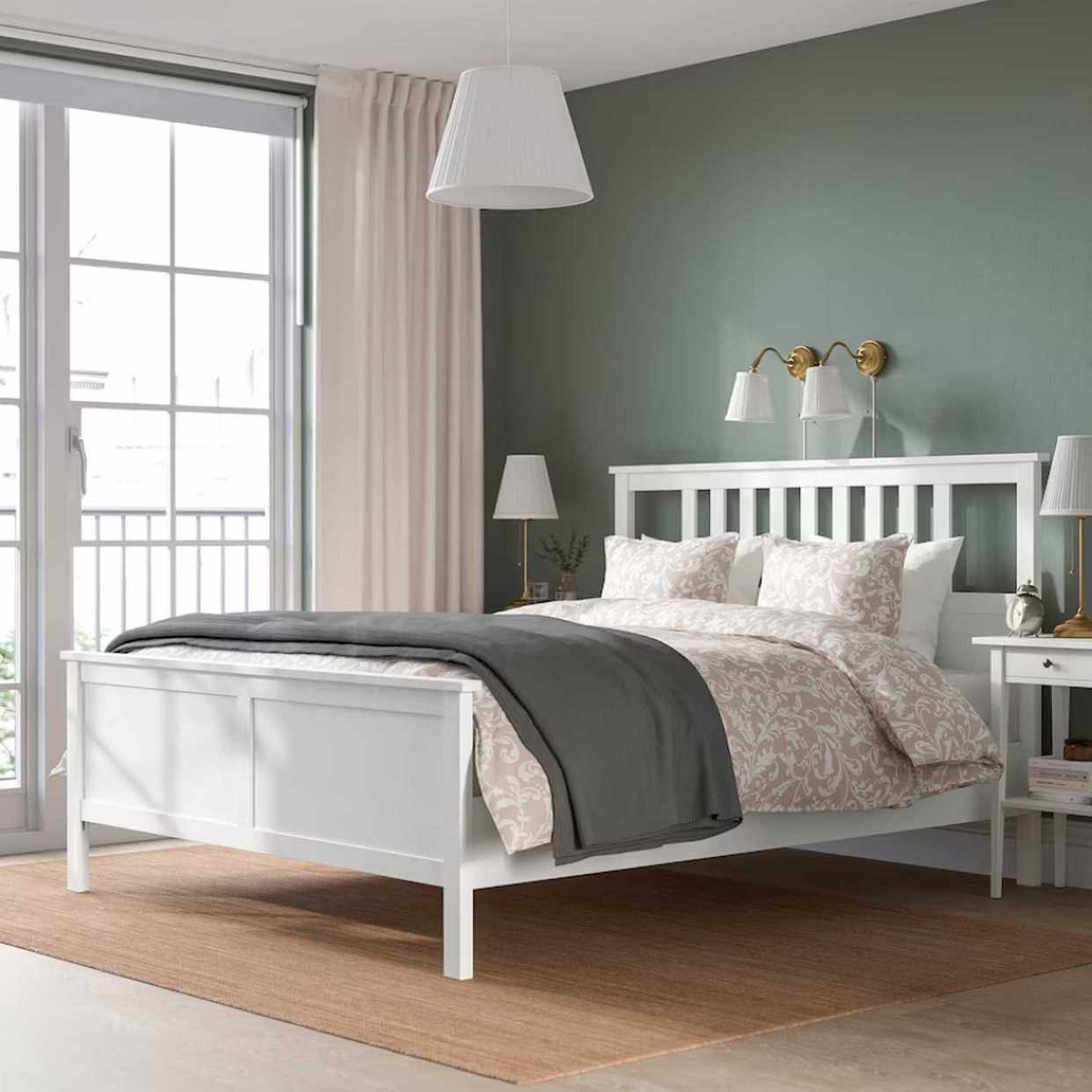 image of IKEA Hemnes sängram 160 - Göteborg