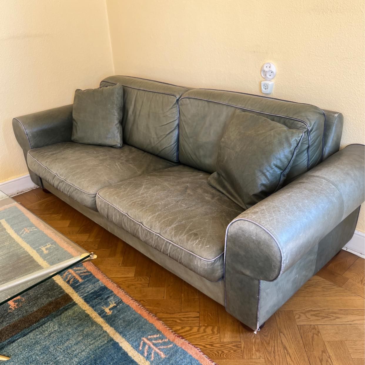 image of Move couch 3 blocks - 