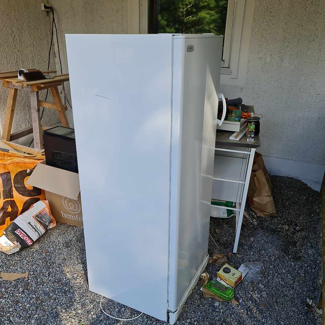 image of Give away refrigerator - Saltsjö-Boo