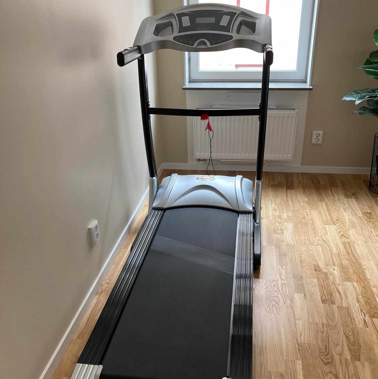 image of Giving away Treadmill - Stockholm