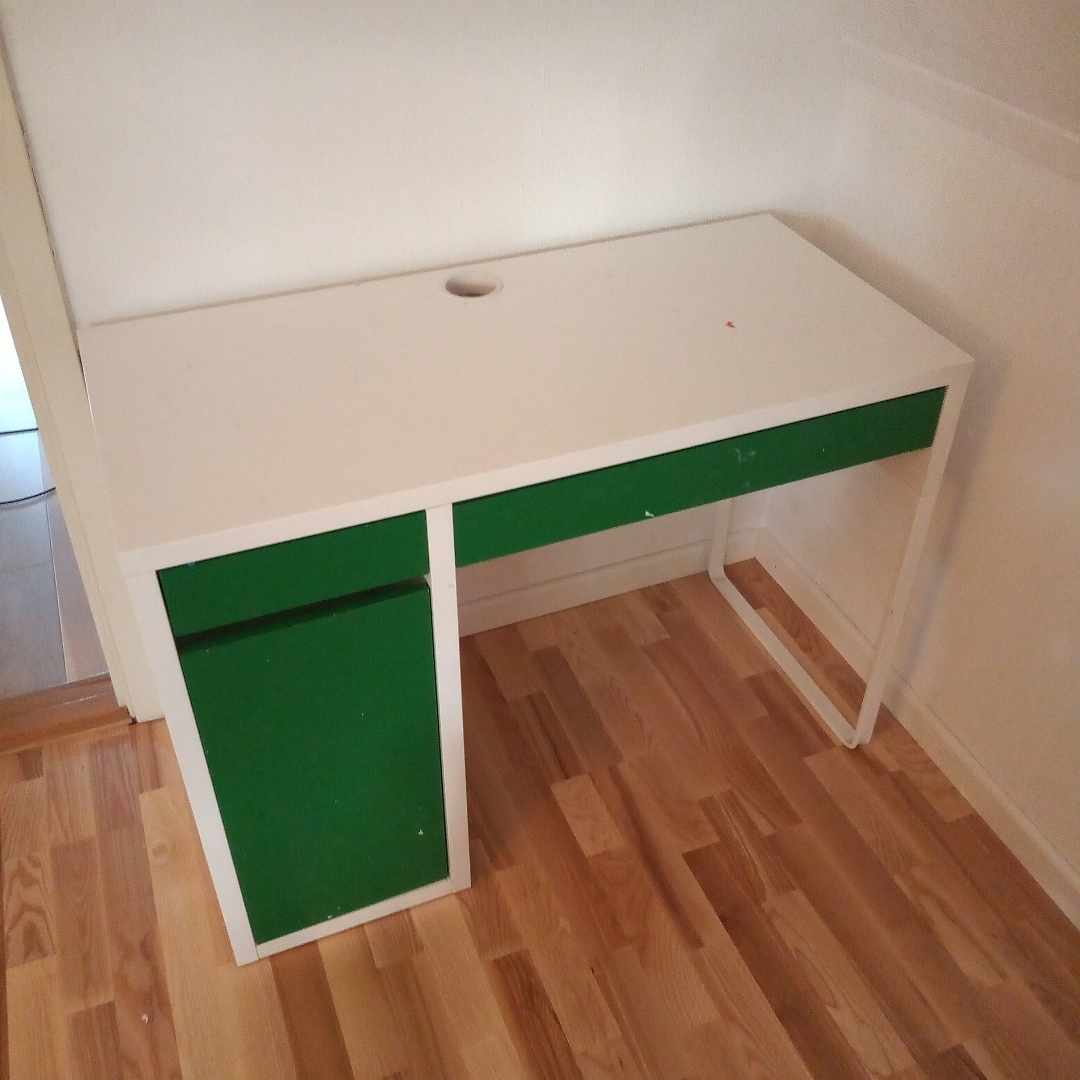 image of Skrivbord Ikea - Enskededalen
