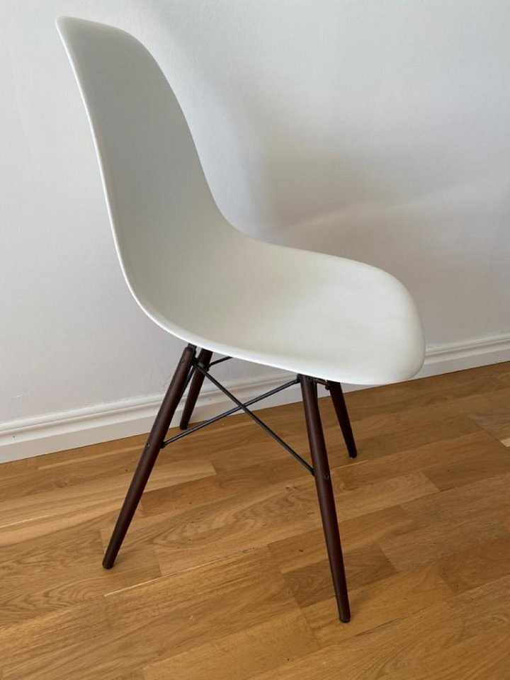 image of Vitra Eames stolar 4st - 