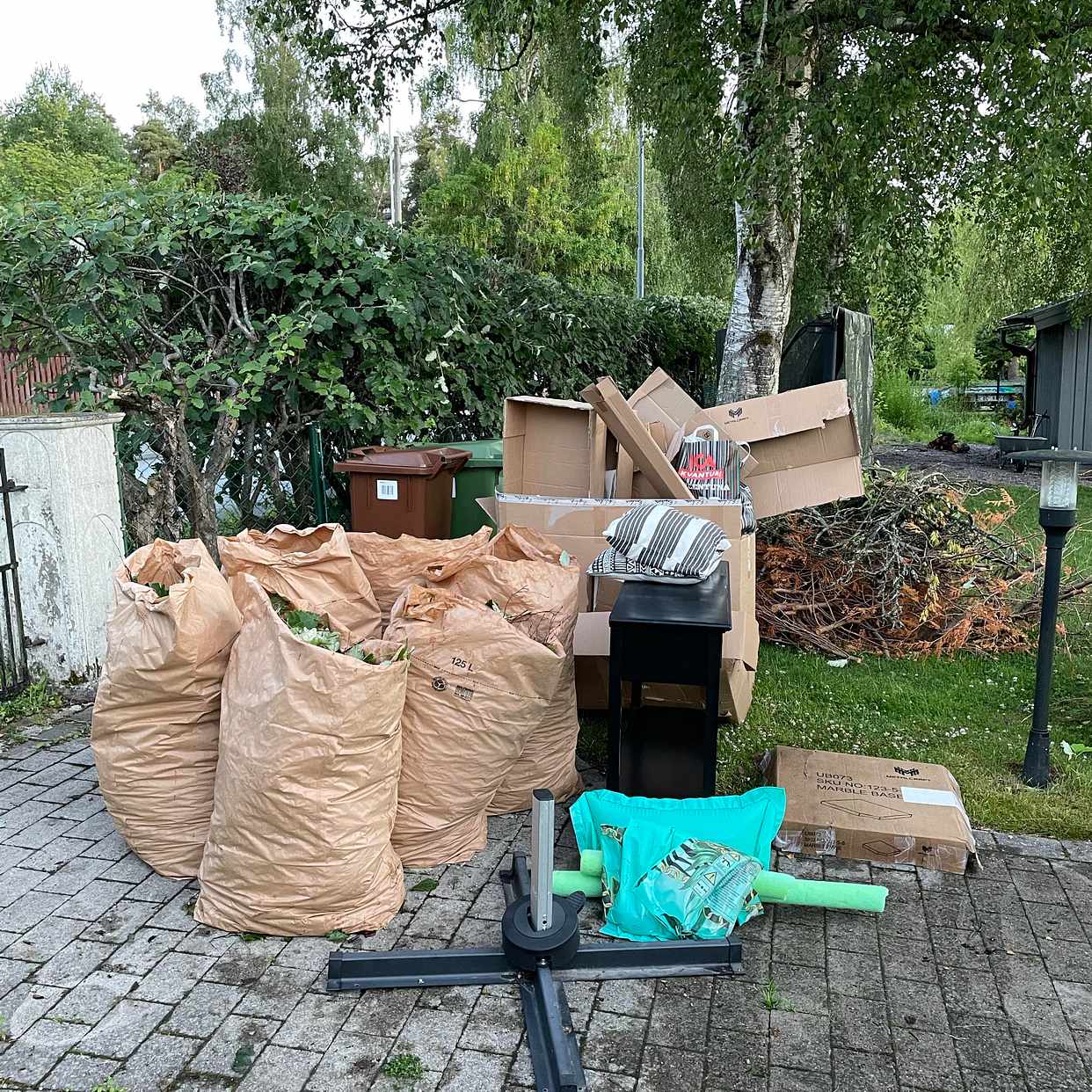 image of Trädgårdsavfall, kartong - Sollentuna