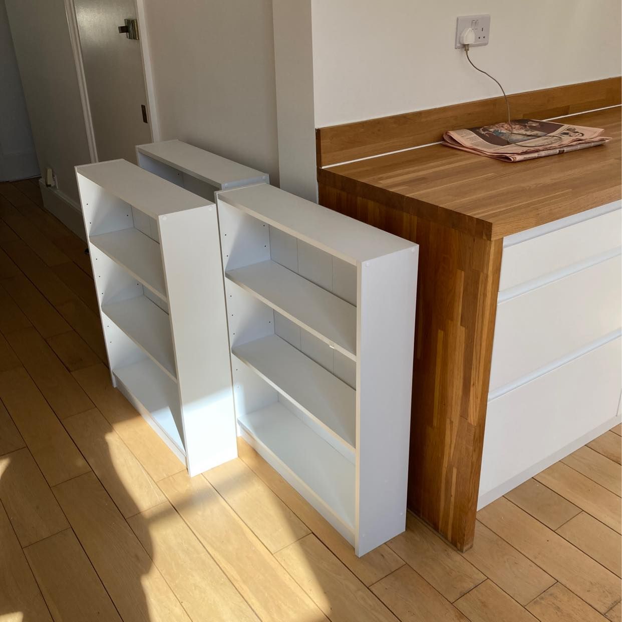 image of 3 x bookshelves - free! - Hackney