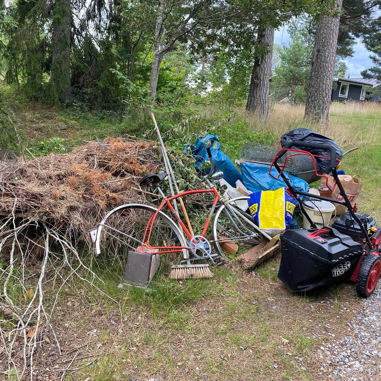 image of Trädgårds- o förrådsrens - Värmdö