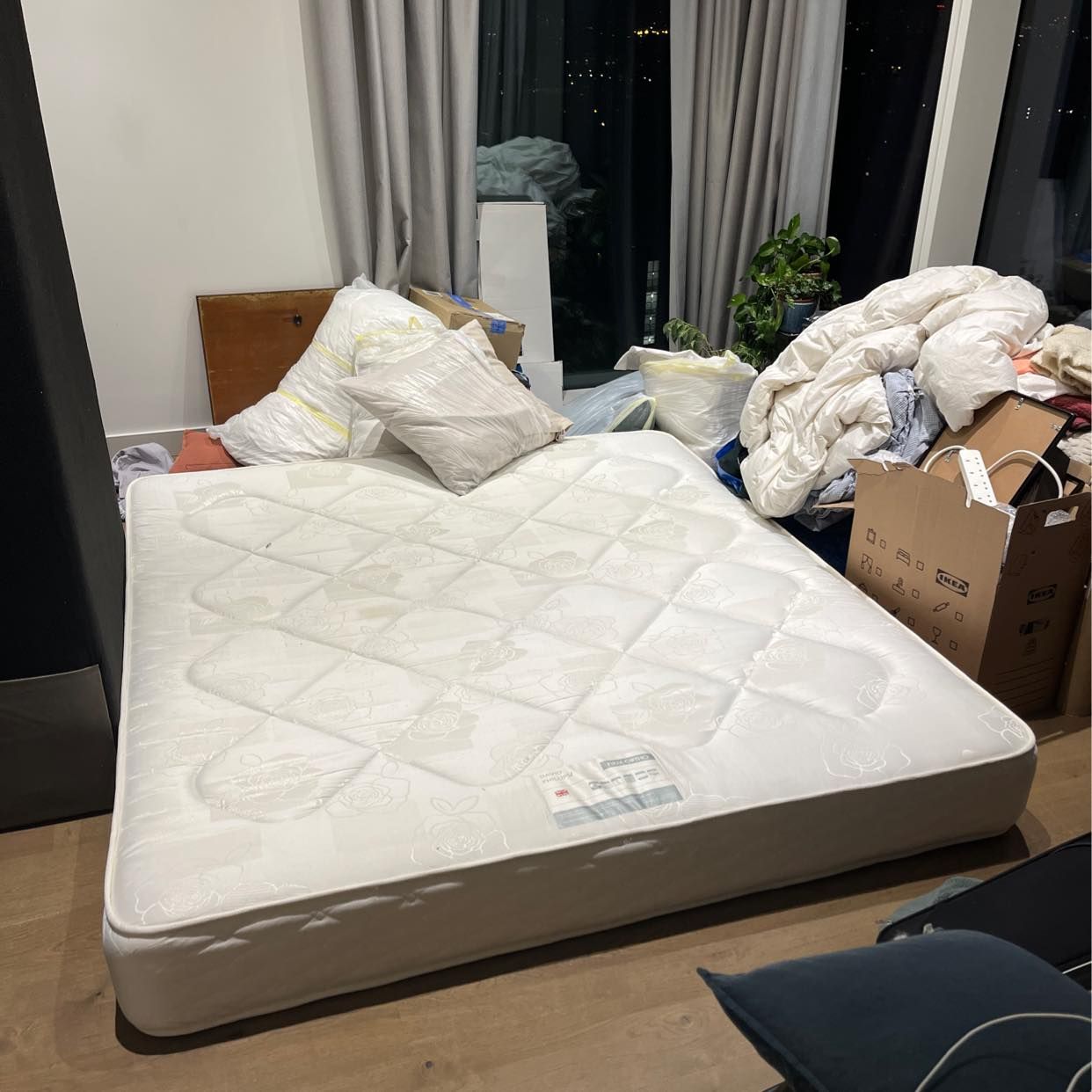 image of Super king bed - Hackney