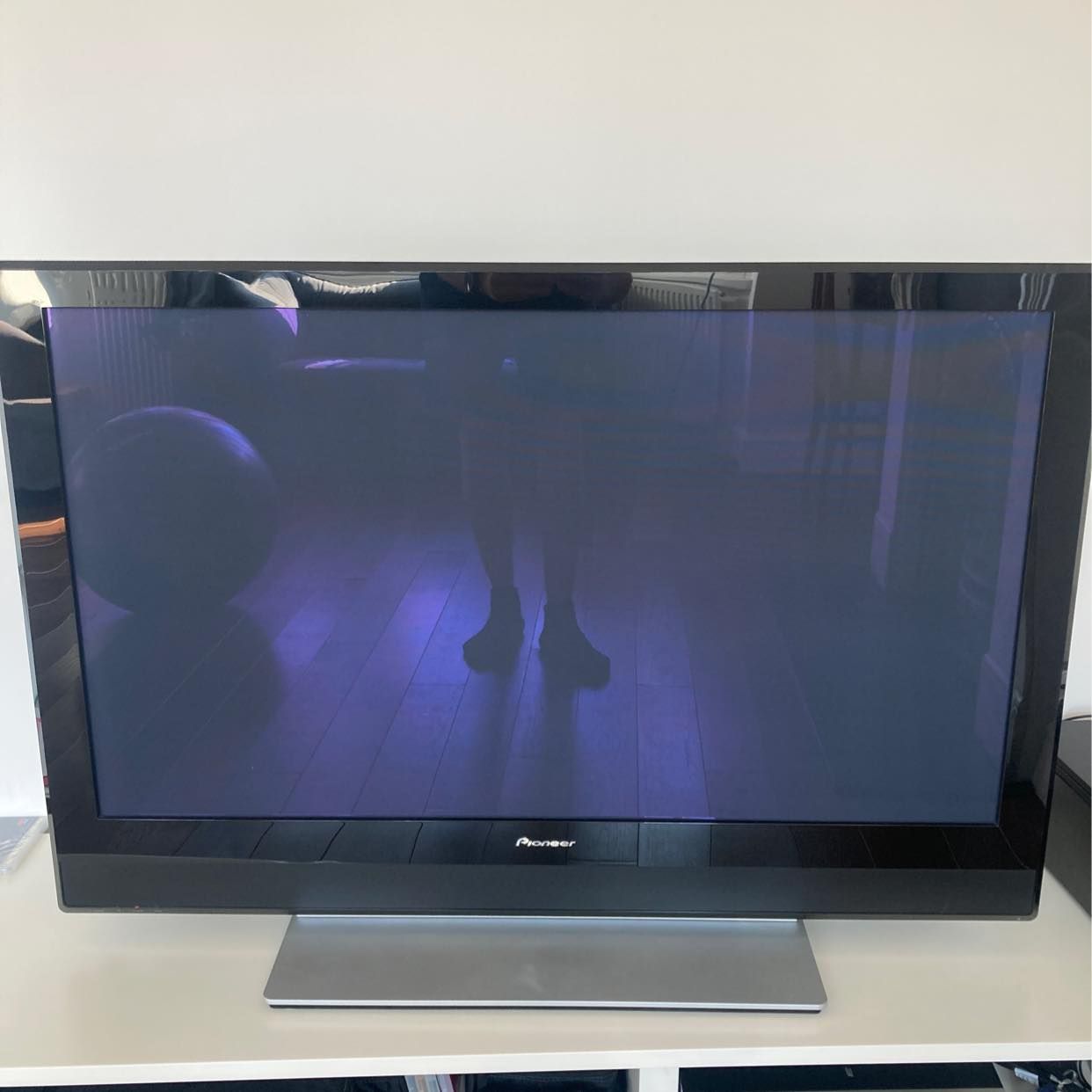 image of Giving away plasma TV - London