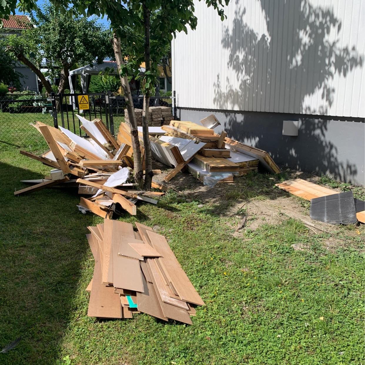 image of Avfall för återvinning - Bromma