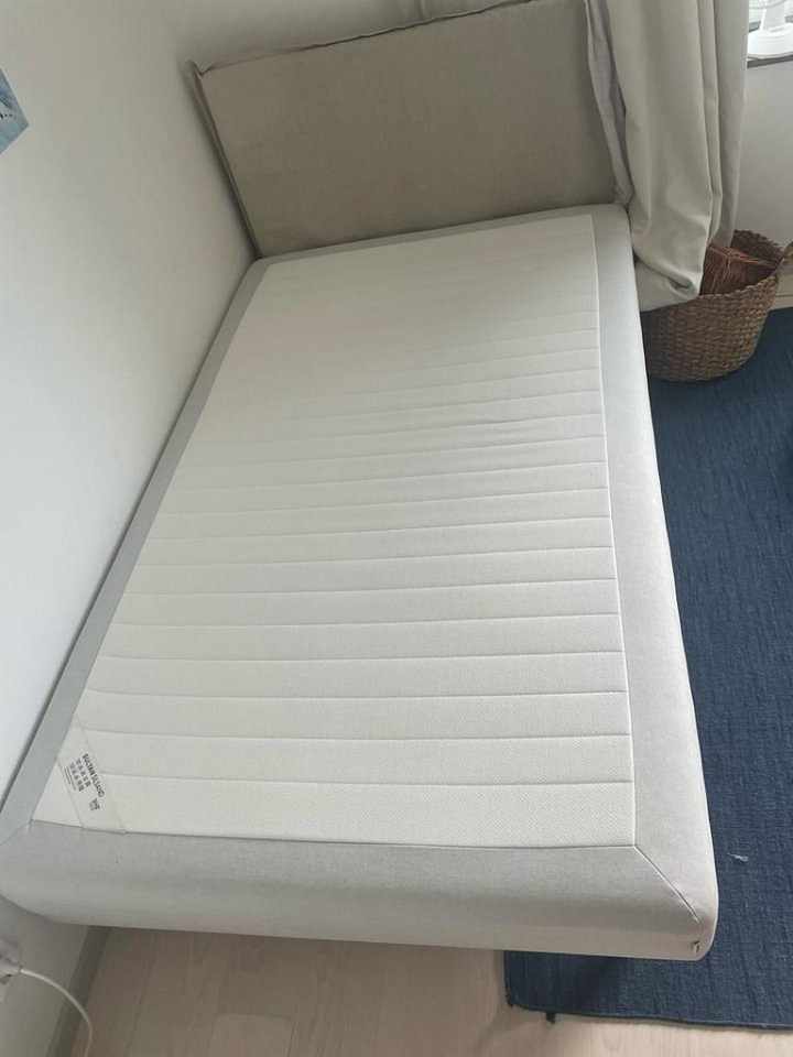 image of Säng 120 - 