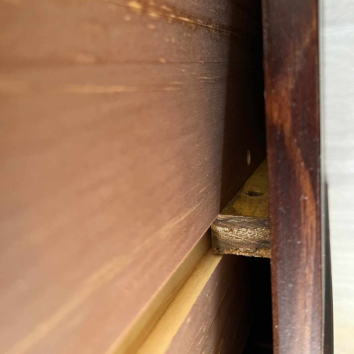 image of Chest drawers broken legs - London