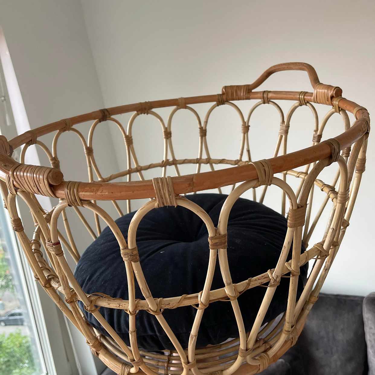 image of Ikea korg bortskänkes - Älvsjö
