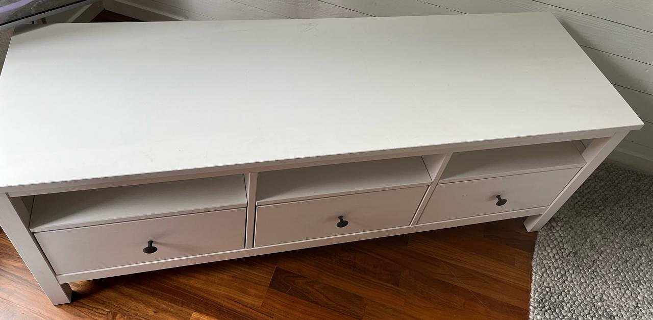 image of Hemnes tvbänk/byrå - 