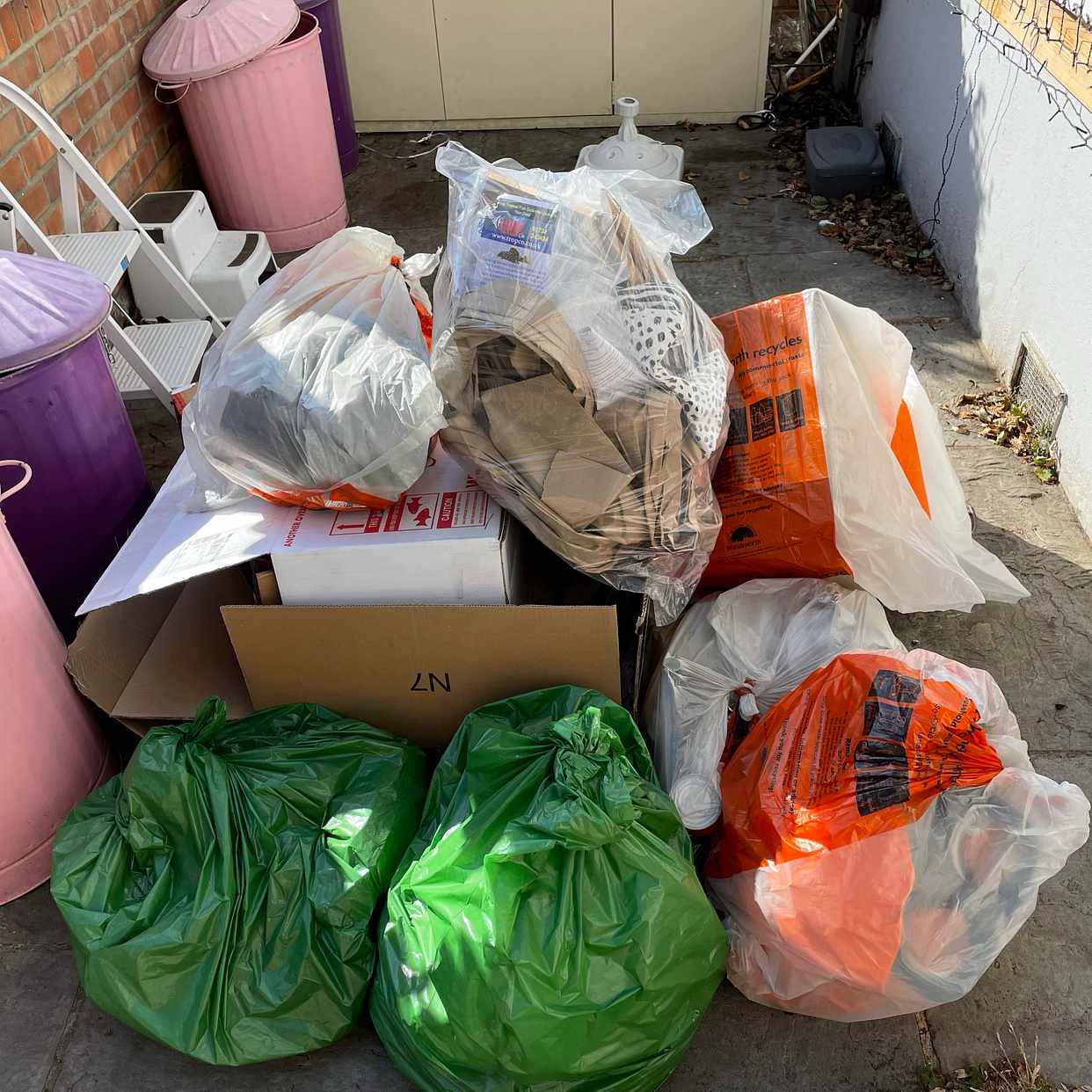 image of Recycle and garden waste - London