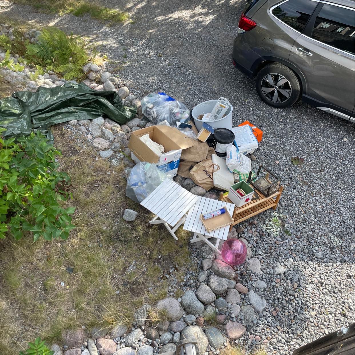 image of Slänga på återvinningen - Ingarö