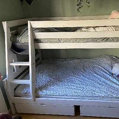 Bunk bed