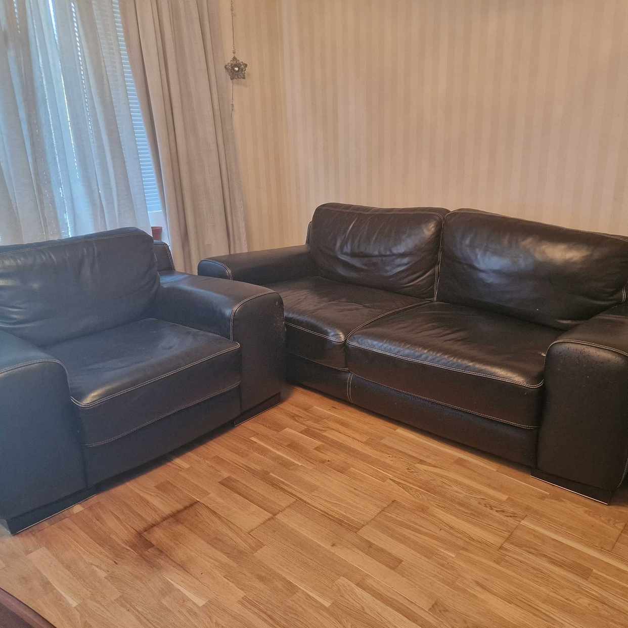 image of Två sits sofa & en fåtölj - Skogås