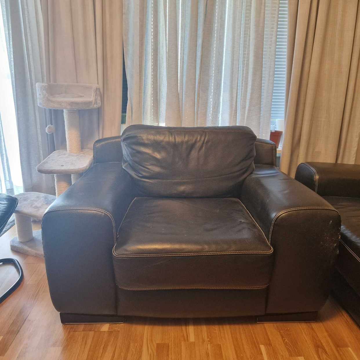 image of Två sits sofa & en fåtölj - Skogås