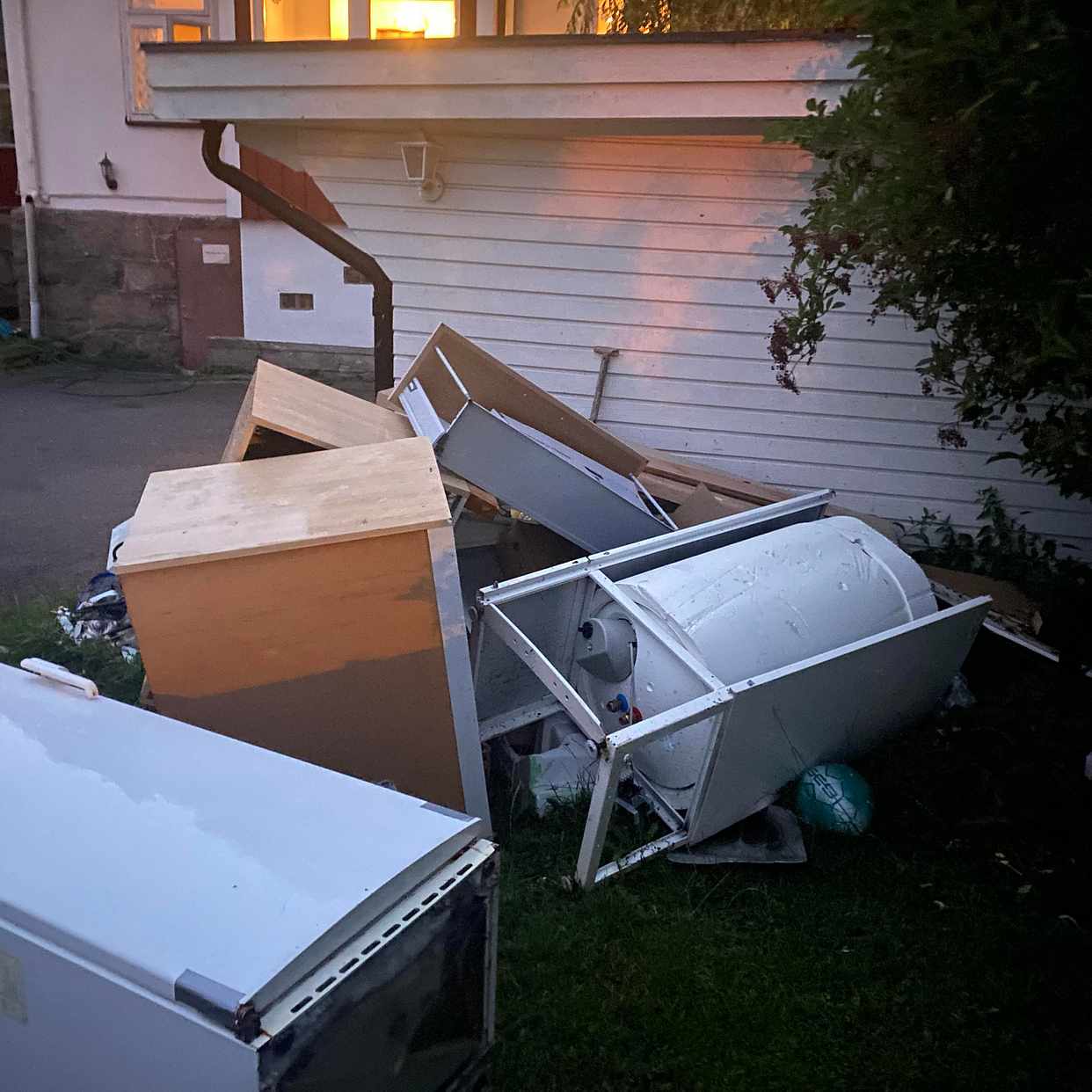 image of Kasta allt - Sollentuna
