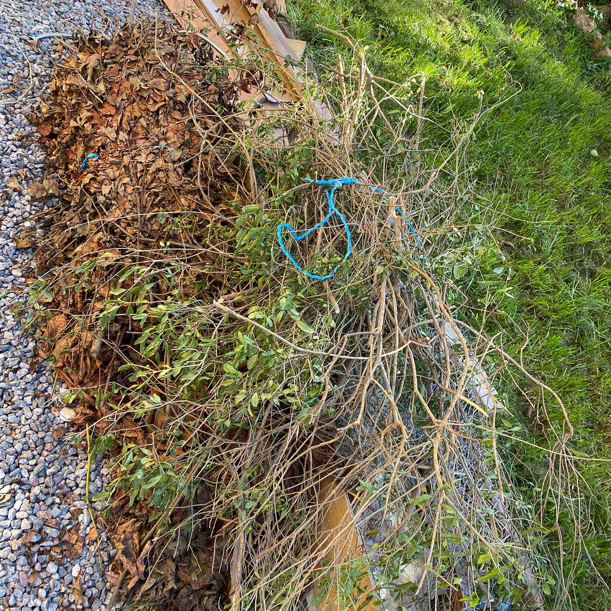 image of stones, garden waste wood - Solna