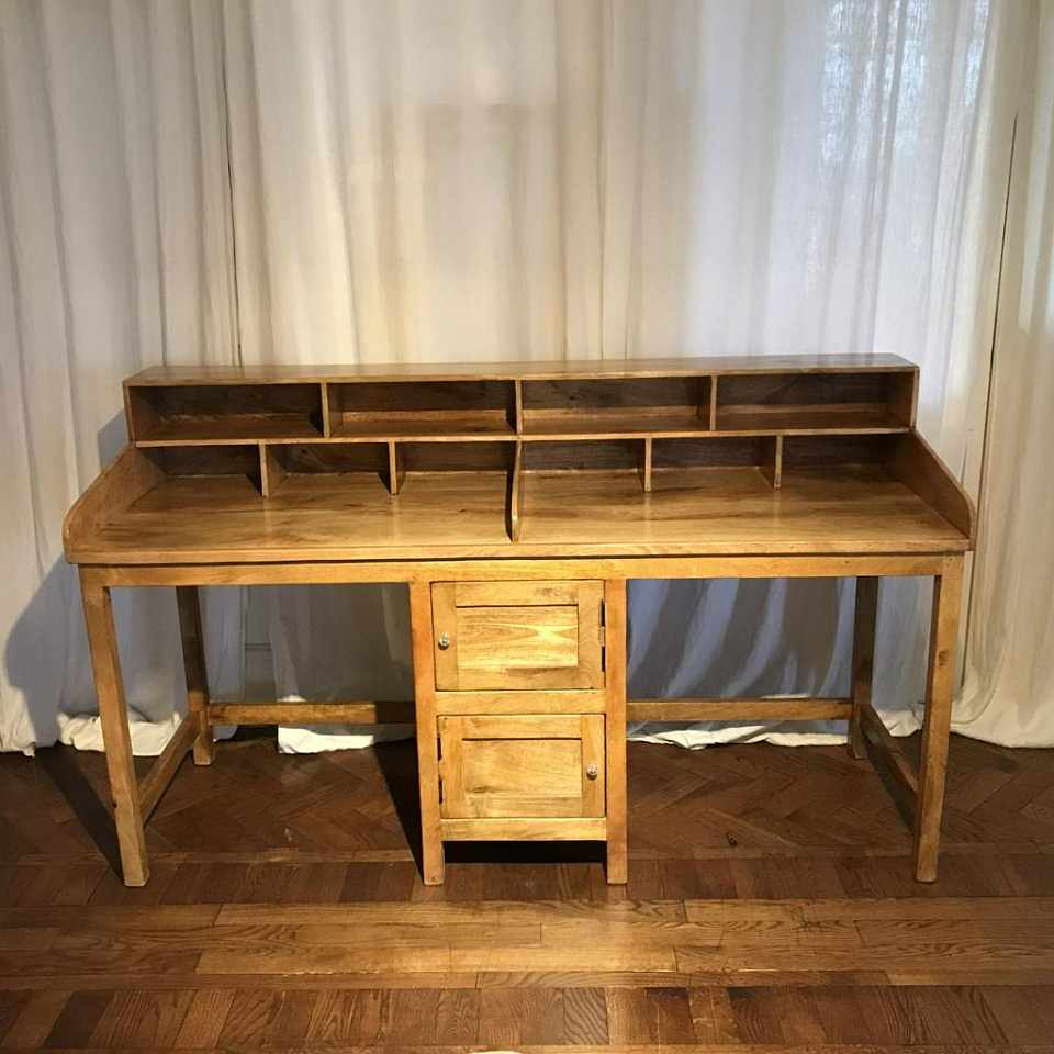 House doctor skrivbord me Tiptapp