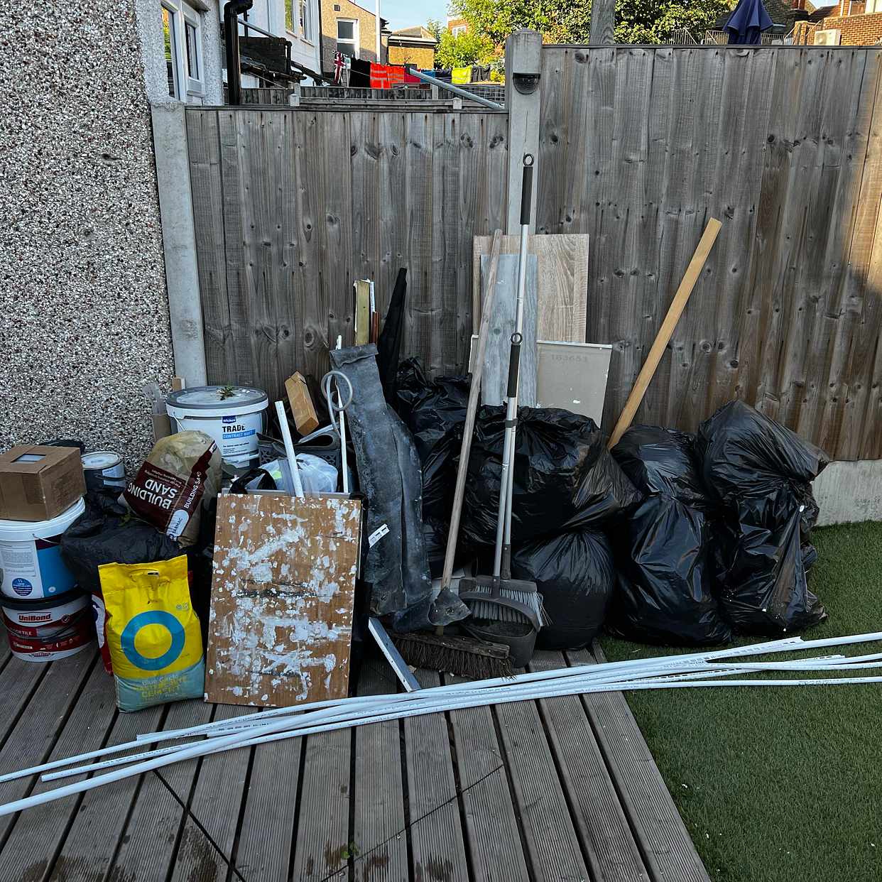 Rubbish to dump (Van) Belvedere Tiptapp