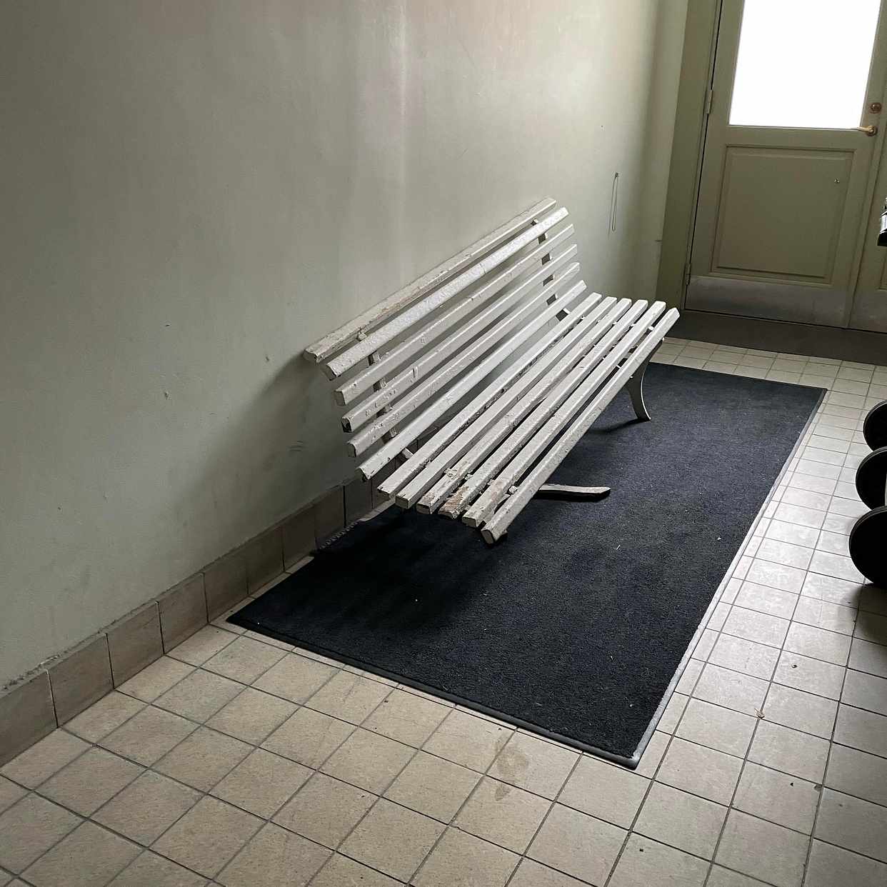 image of Drive away 1 bench - Stockholm
