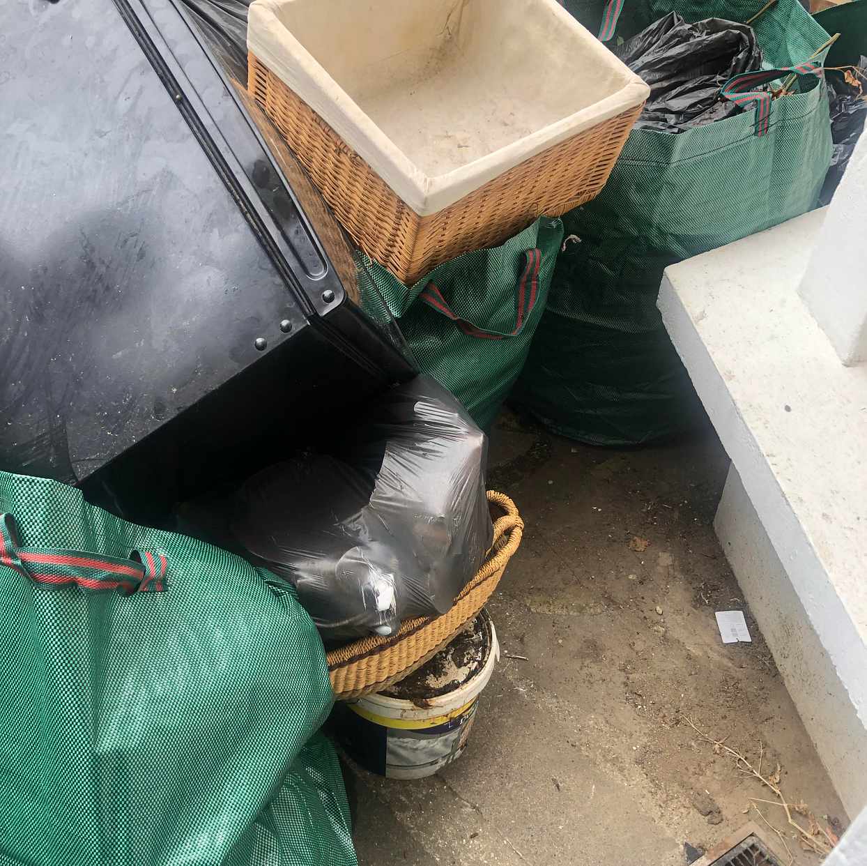 Garden waste & Misc London Tiptapp