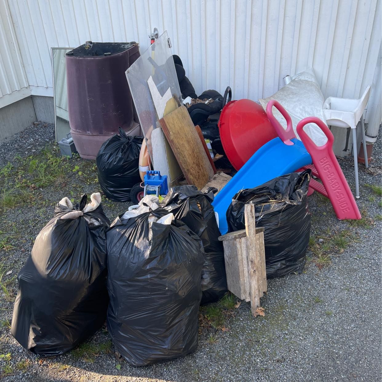 image of Bortforsling till åvc - Värmdö